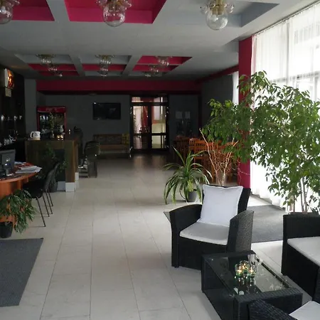 Poprad ホテル